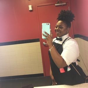 Meet your Posher, Alexia